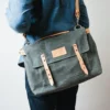 Waxed Canvas Messenger Bag - Gambar 5